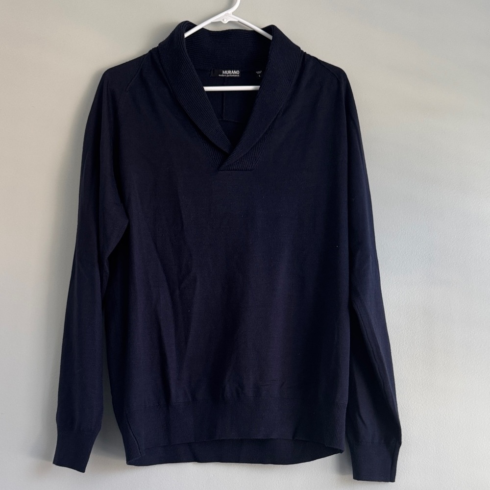 Murano V-Neck Sweater in Deep Navy